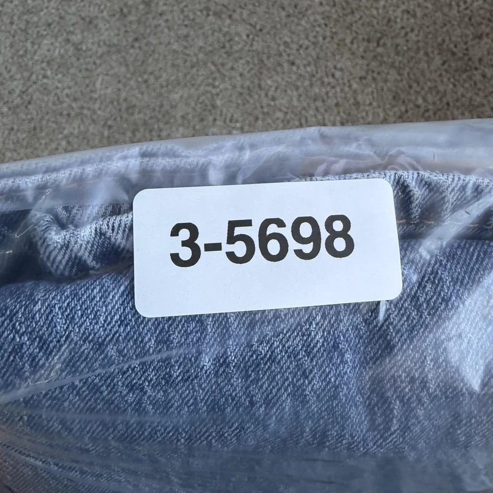 Levis 541 Jeans Mens 32x30 Medium Wash Blue Denim Athletic Tapered Distressed